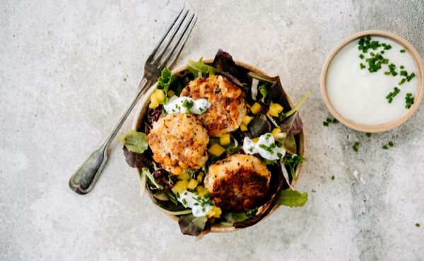 Lust auf Seelenfutter? Hier ist ein k&ouml;stlicher Kichererbsen-Blumenkohl-&bdquo;Burger&ldquo; 