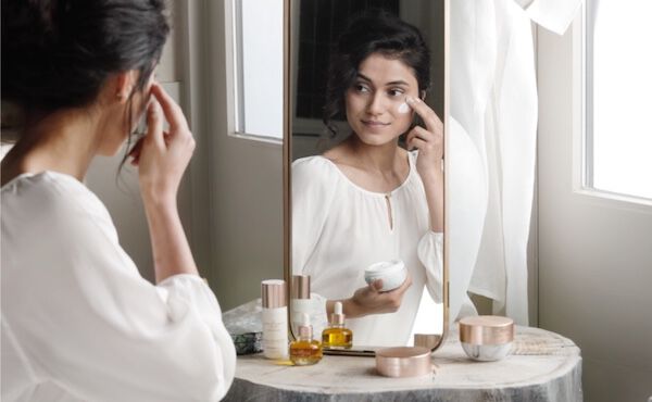 La routine de soin visage du soir pour une peau lisse et de beaux r&ecirc;ves